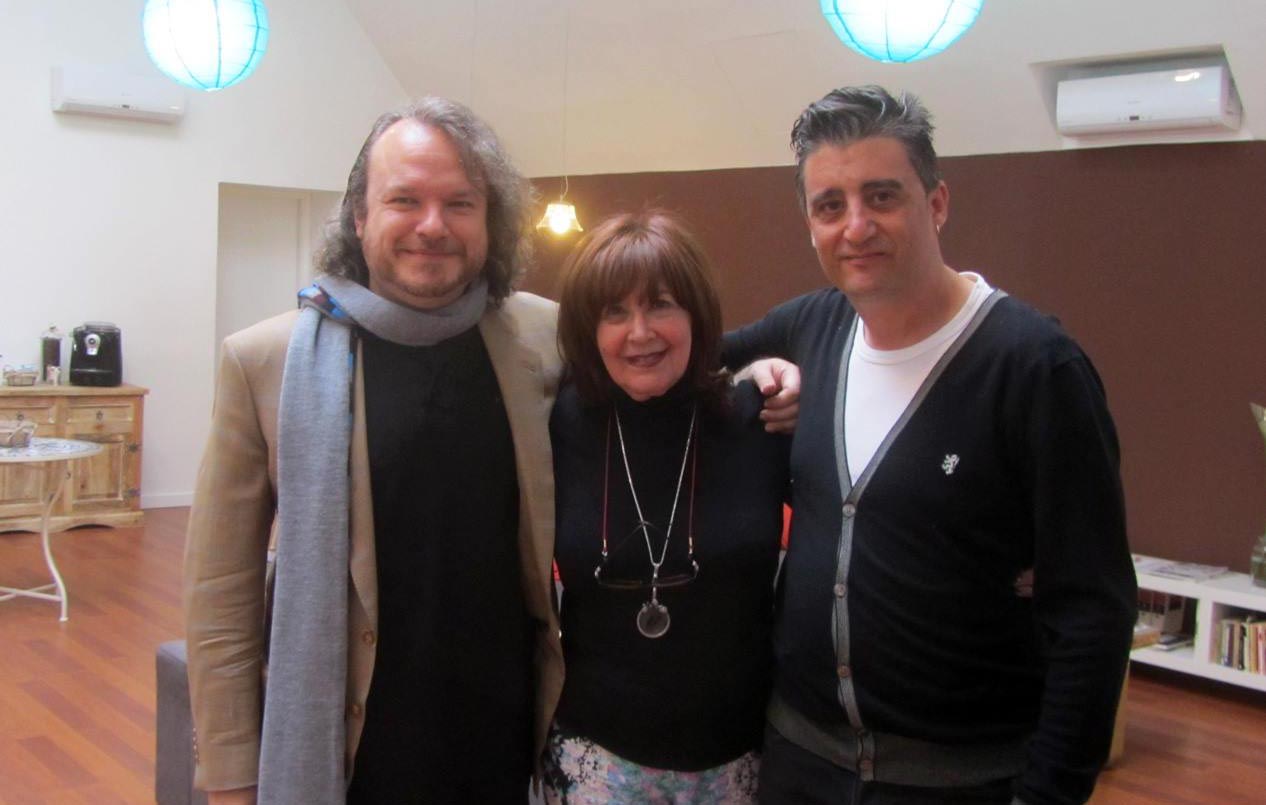 Foto de Juan Del Santo con Concha Velasco y con David Martinez